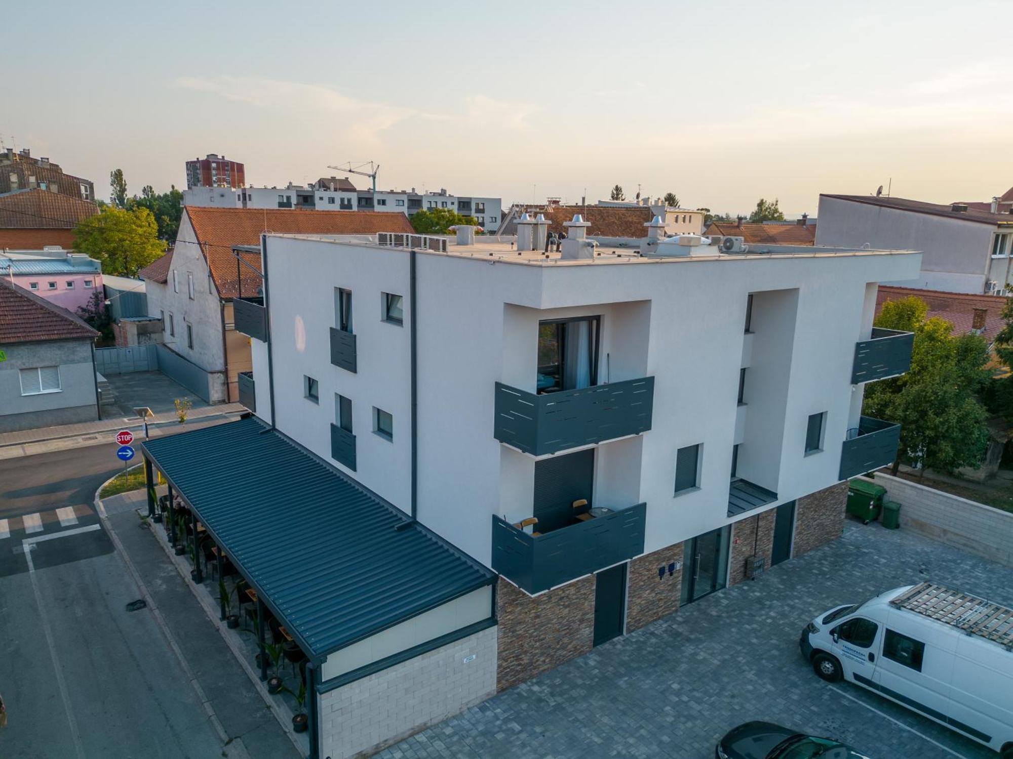 Barcode Apartment *