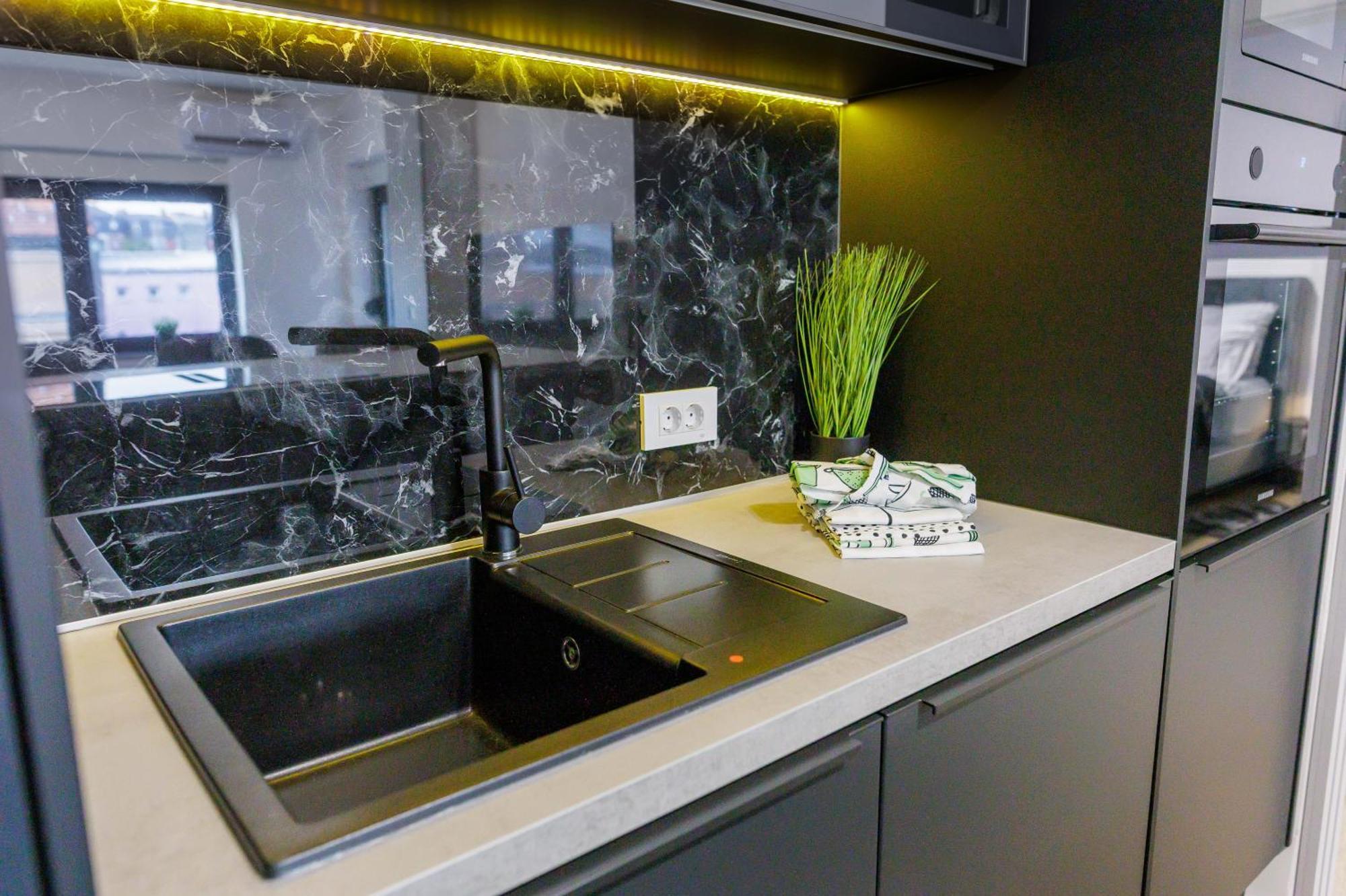 Barcode Apartment *